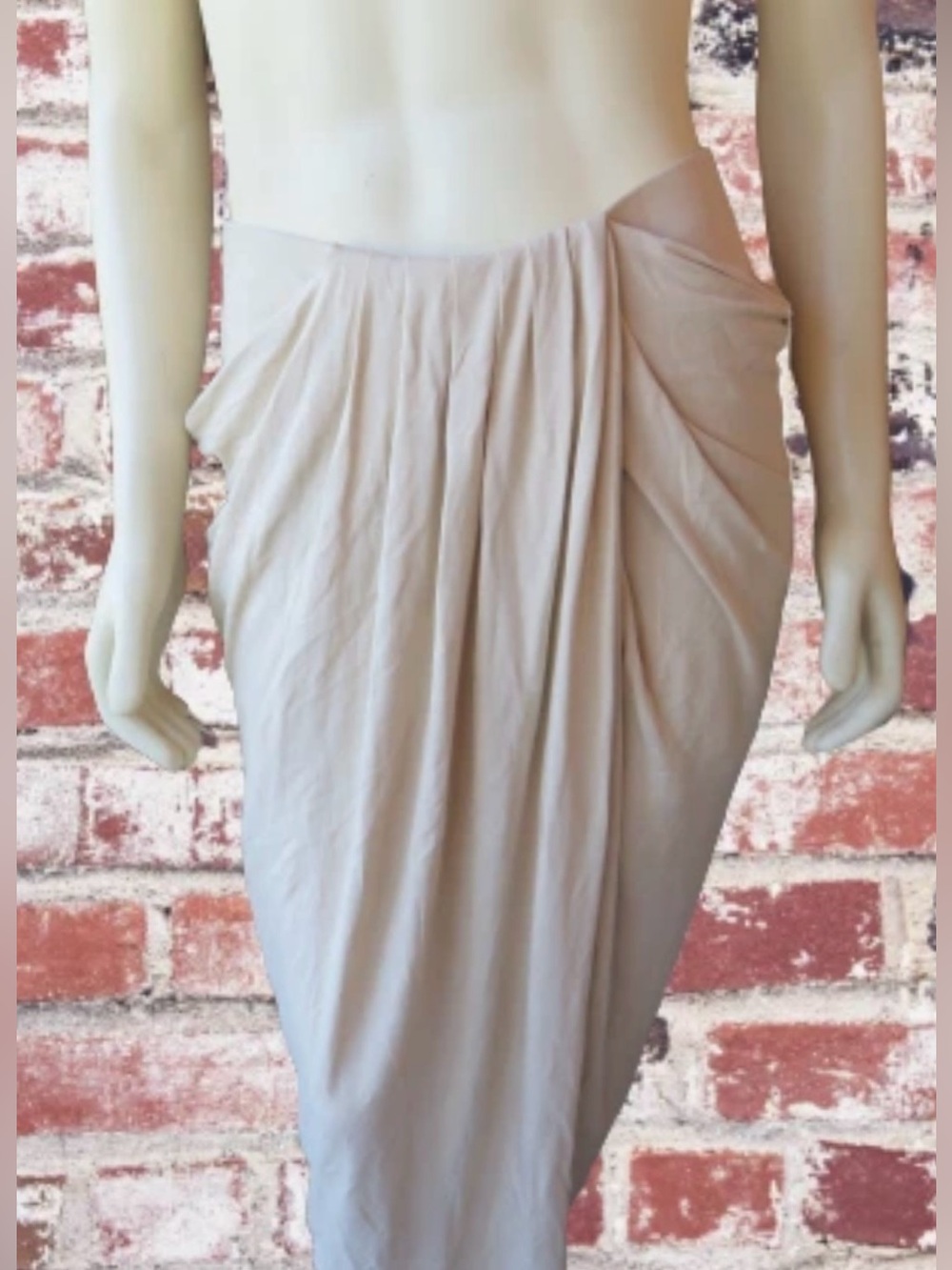 Donna Karan Haute Couture Draped Pencil Skirt in Light Nude Sz. M (6 - 8)